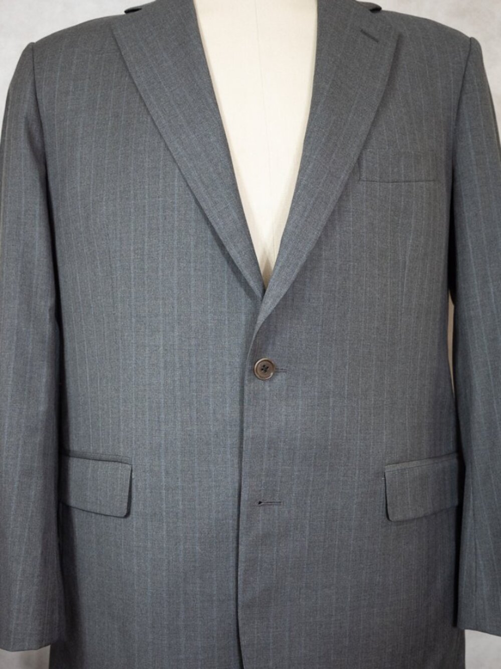 Brooks Brothers 1818 Madison Fit Gray W/Blue Stripe Saxxon Wool Suit USA 44L 38W